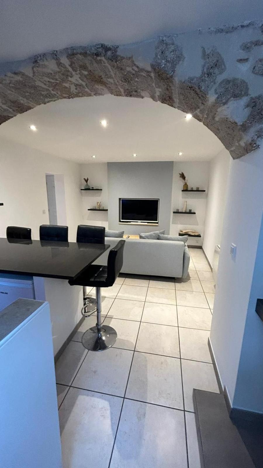 Appartement Paisible Entre Terre Et Mer Cabrieres  Εξωτερικό φωτογραφία